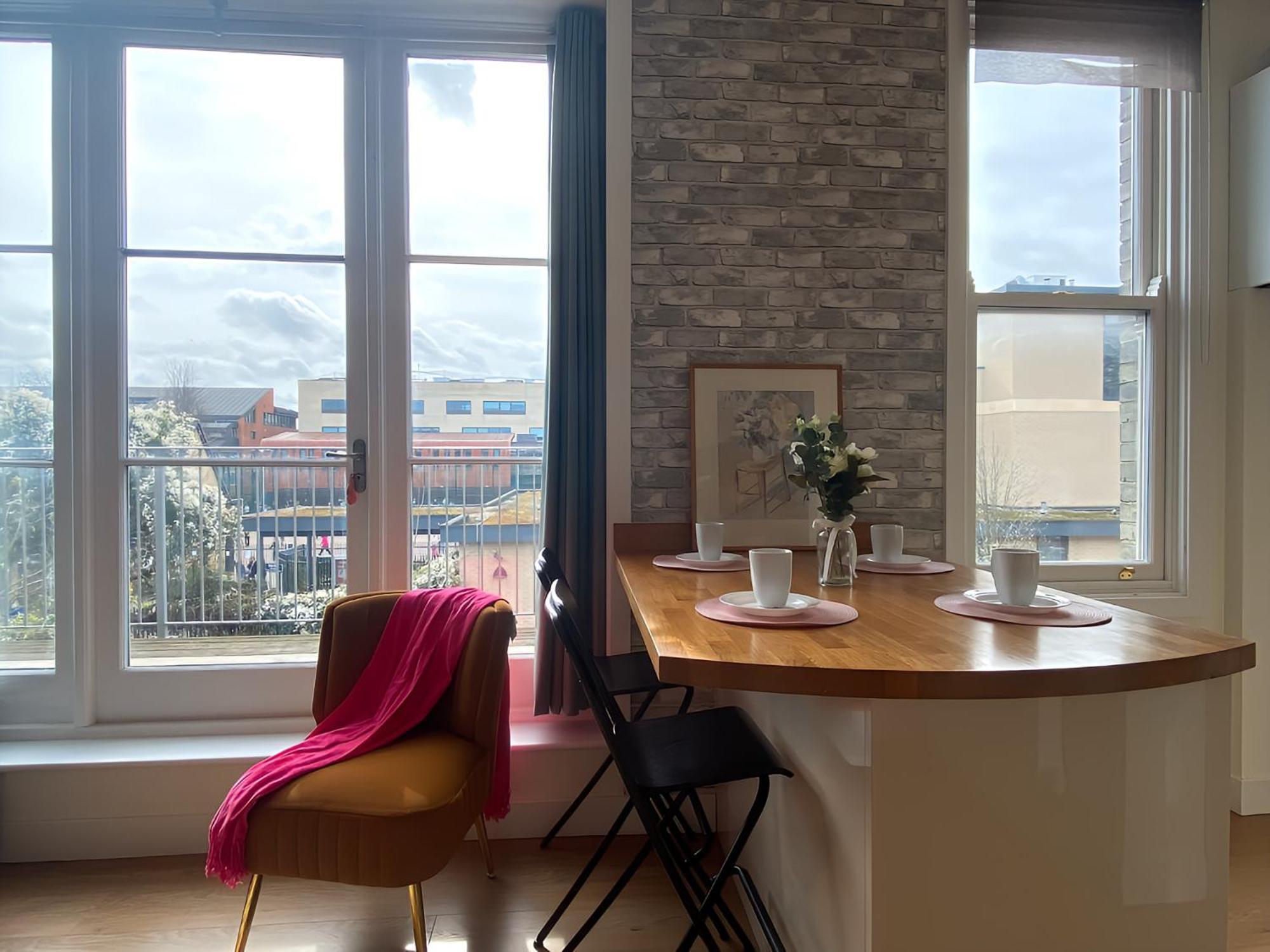 Cambridge Stays Diamond 2Br Apartment-Central-Parking-Walk To City & Train Station Exterior photo